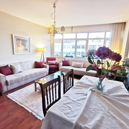 Duplex 4-bedroom Apart. Near Taksim, With Seaview Apartamento